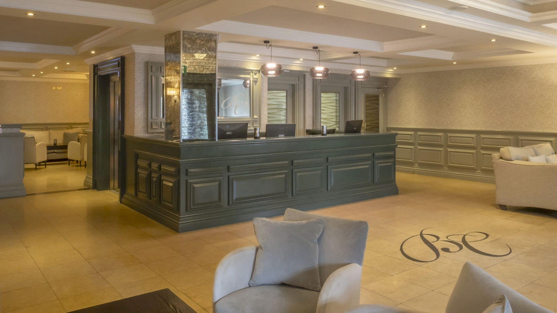 Reception bracken court