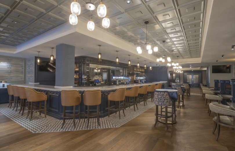 Bar  custom cms-bracken-court