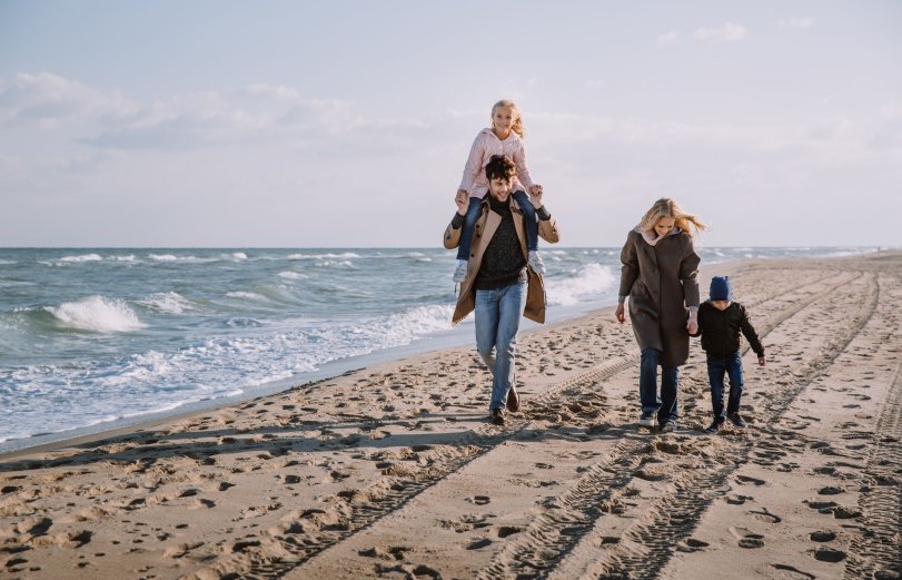 Family beach cms-bracken-court